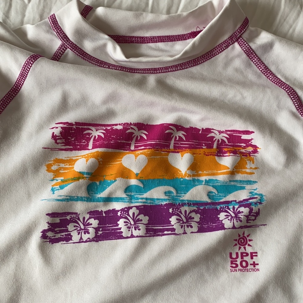 Sports tops - Picture 7 of 7